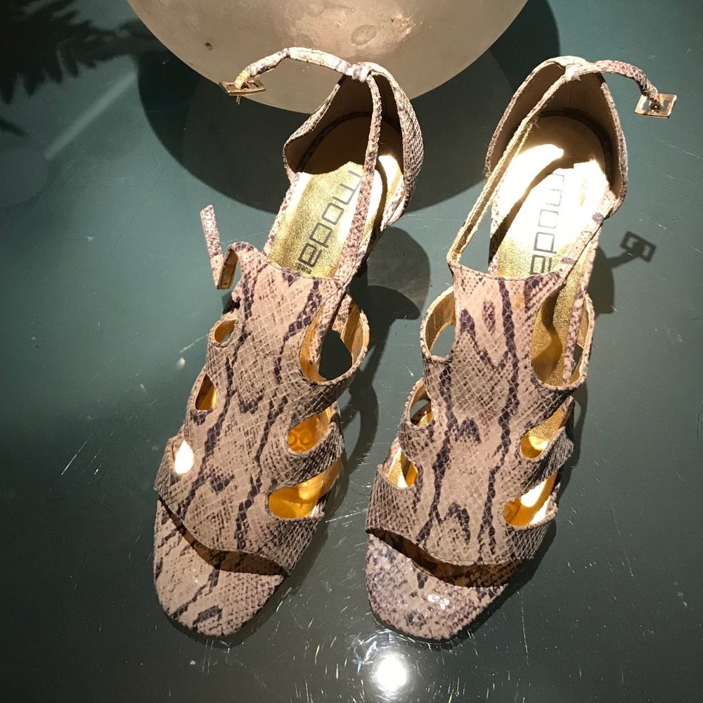 Snake print Sandals